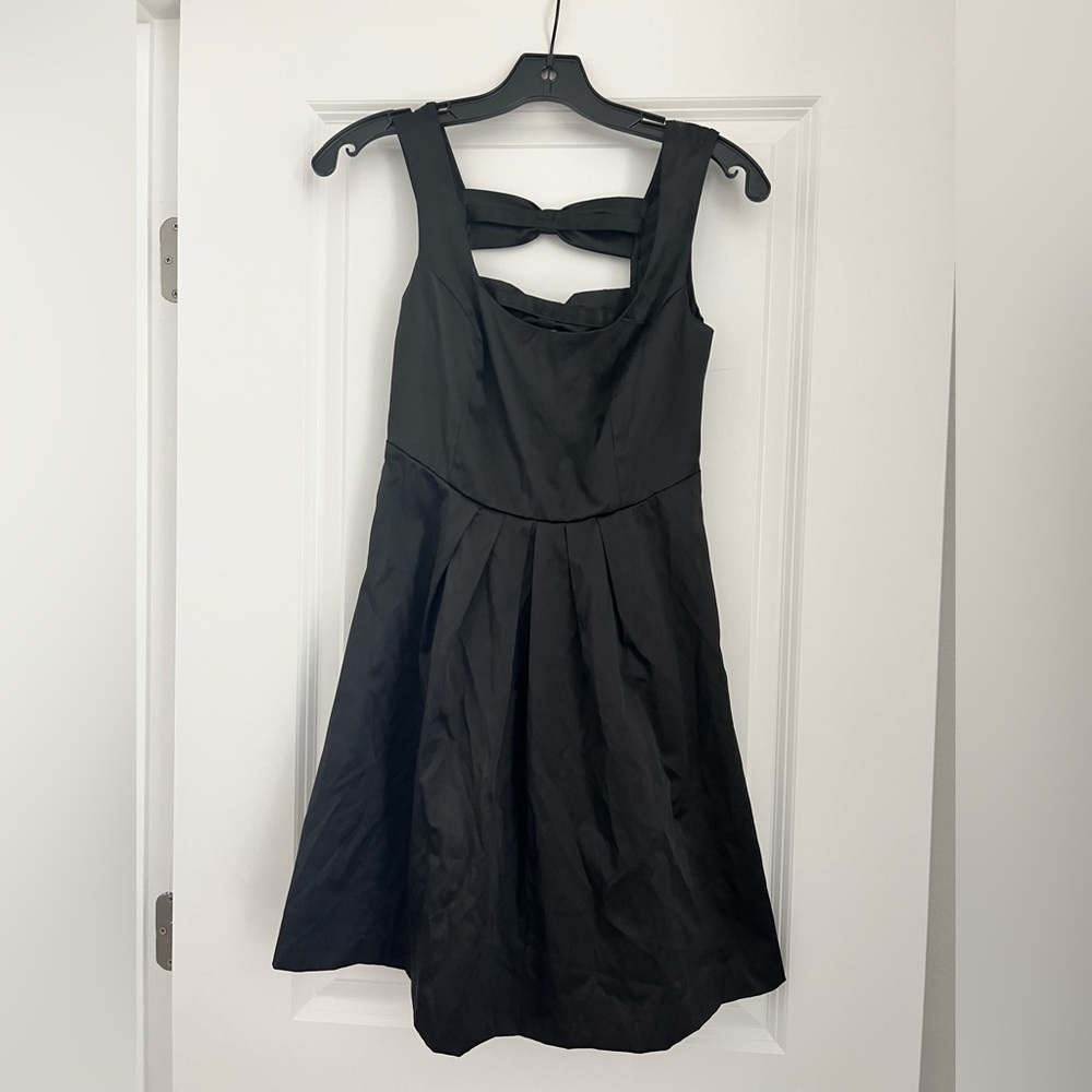 EUC Beautiful Black Dress with Scoop Back Bow Detailing, Size Small